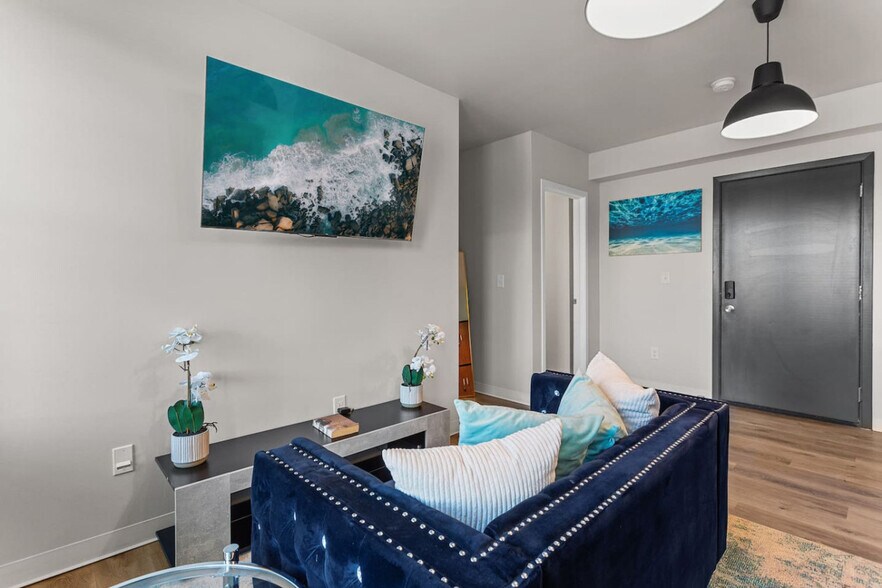 Building Photo - 1800 W Bethune St