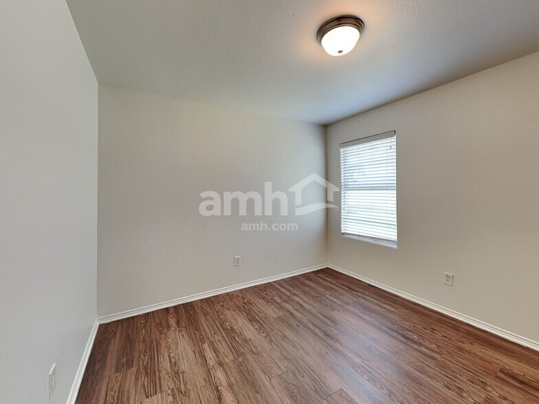 Building Photo - 1768 Nina Dr