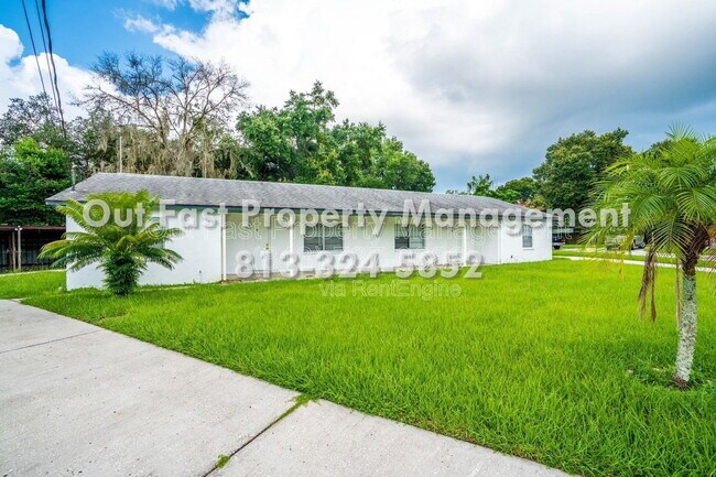 Building Photo - 6913 Mathers Ln