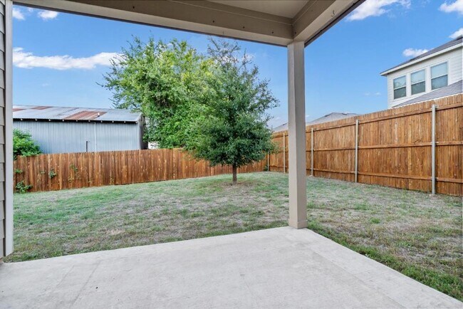 Building Photo - 5704 Arbor Hill Ln