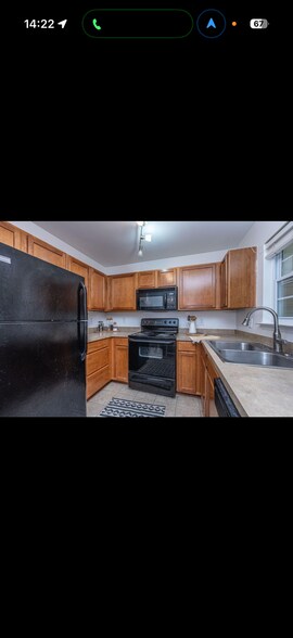 Building Photo - 444 Doane Way