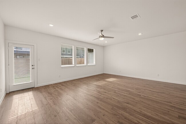 Building Photo - 3554 Shearwater St