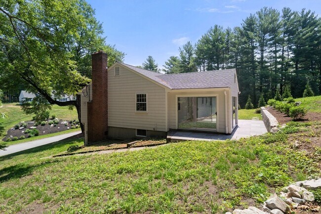 Building Photo - 13 Valley Rd