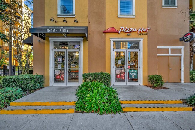 Building Photo - 8101 Resort Village Dr