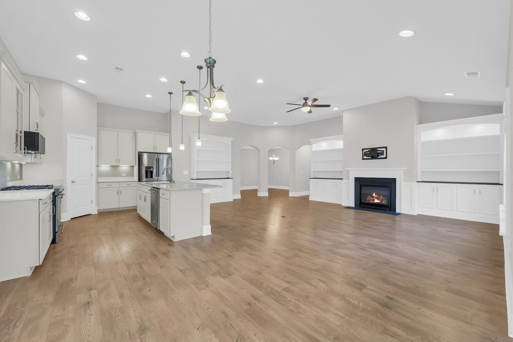 Building Photo - 1758 Edgewood Dr