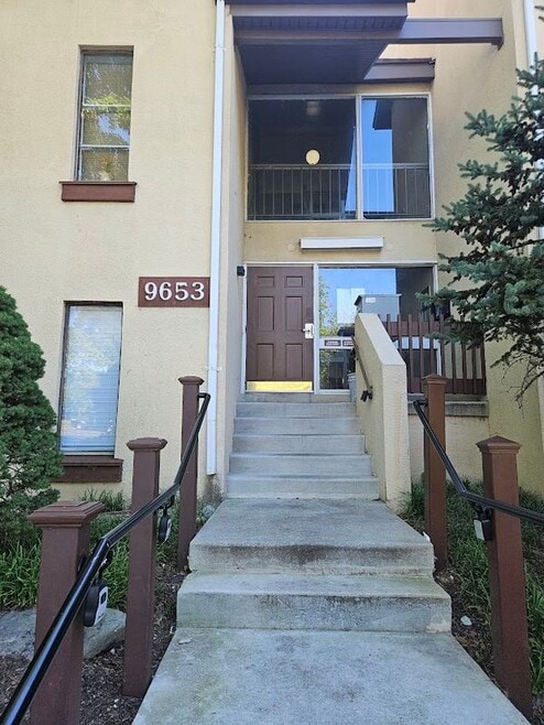 Building Photo - 9653 White Acre Rd