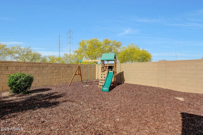 Building Photo - 7512 W Warner St