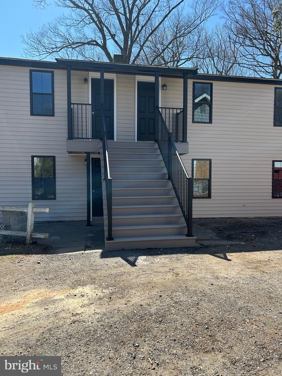 Building Photo - 152 N Walnut St