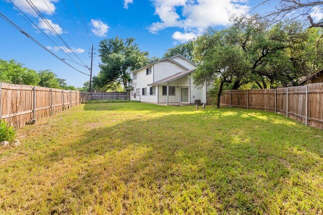 Building Photo - PM2-AUS7505 Saint Amant Pl