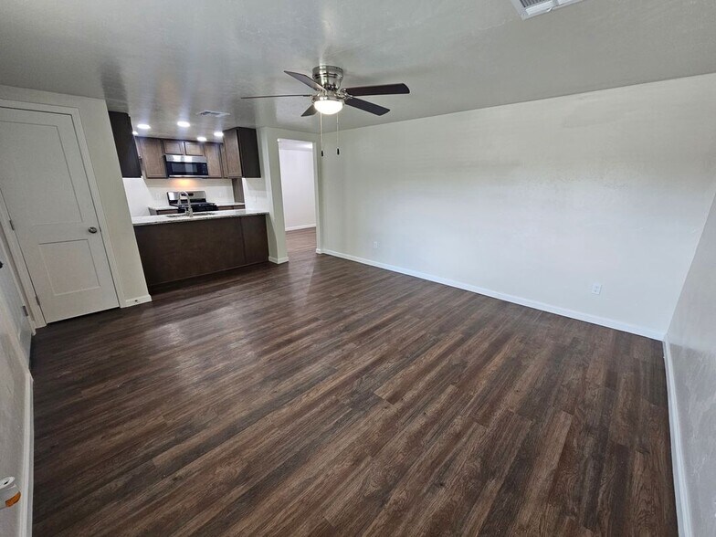 Building Photo - 8606 Brookline Ave