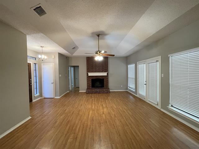 Building Photo - 6109 Kingswood Dr