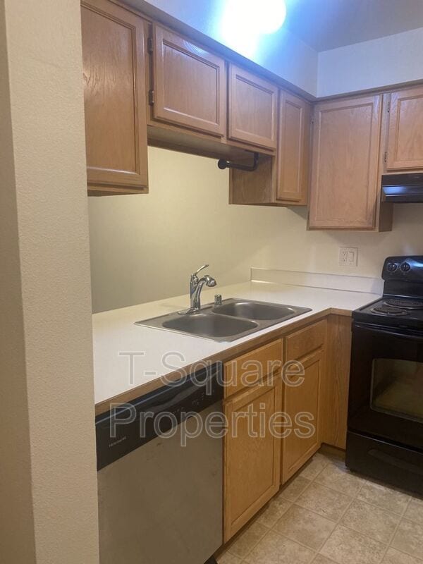 Building Photo - 7634 230th St SW