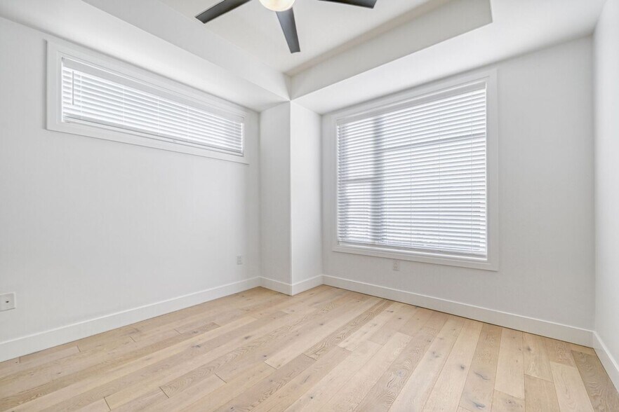 Building Photo - 3301 Arapahoe Ave