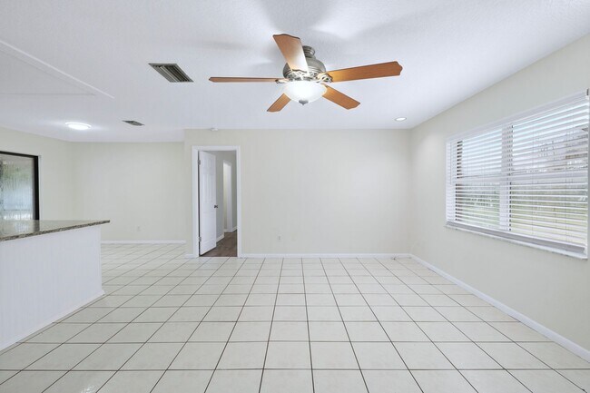 Building Photo - 17951 Dangler Rd