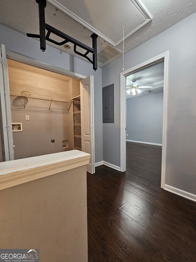 Building Photo - 1243 Blairs Pointe Dr SW