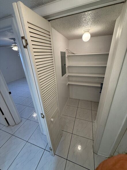 Building Photo - 4725 Christa Ct