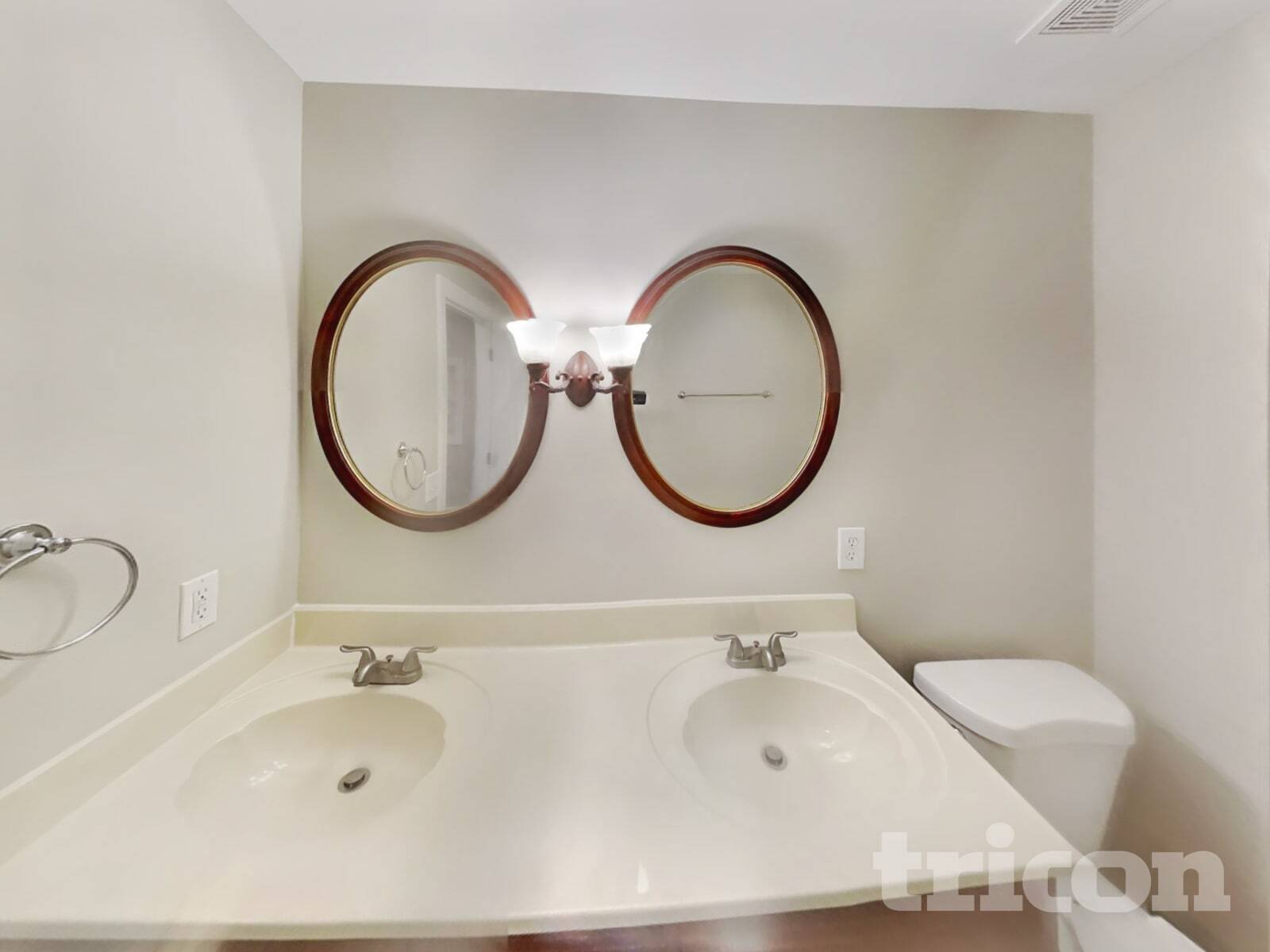 Building Photo - 2911 Wolves Trail