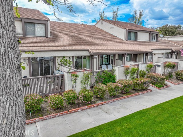 Building Photo - 25713 Vista Fairways Dr