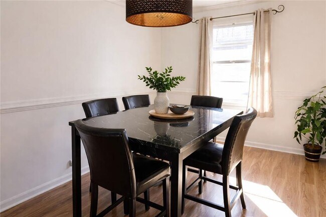 Building Photo - 651 Mincey Woods Ct