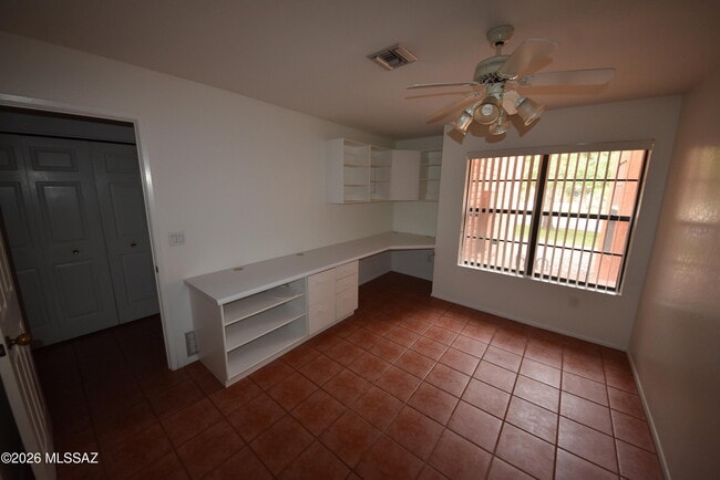 Building Photo - 5120 E Woodgate Ln
