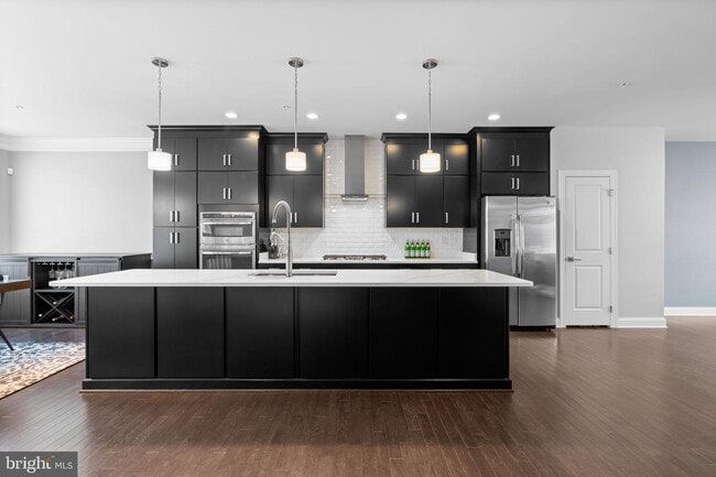 Building Photo - 8506 Pine Springs Dr