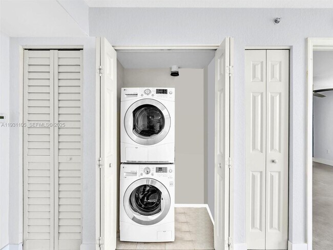 Building Photo - 816 NW 11th St