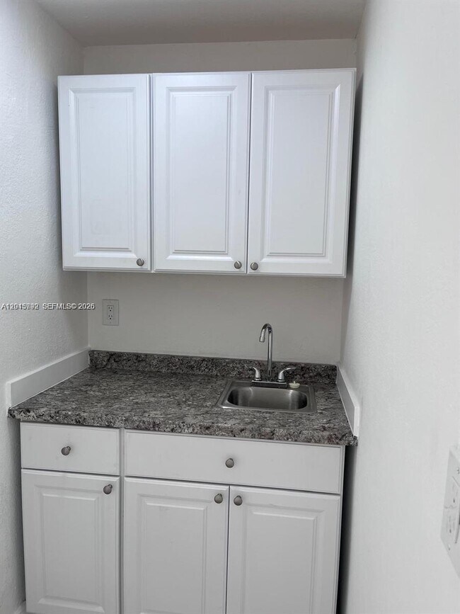 Building Photo - 50 NW 68th Ct