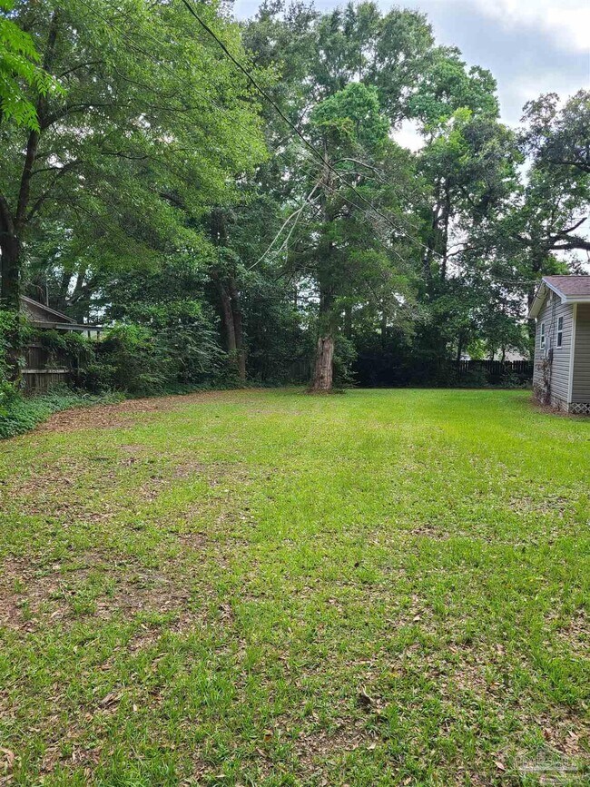 Building Photo - 3505 Oakcalla Dr