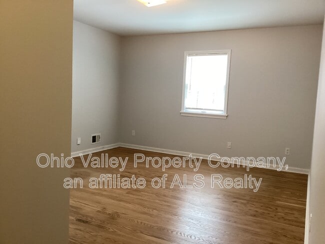 Building Photo - 2551 Glenmary Ave