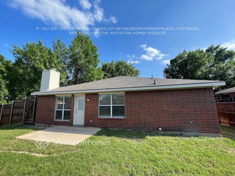 Building Photo - 4801 Mountain Ridge Ln