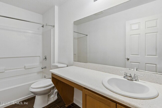 Building Photo - 15929 Hutton Ln