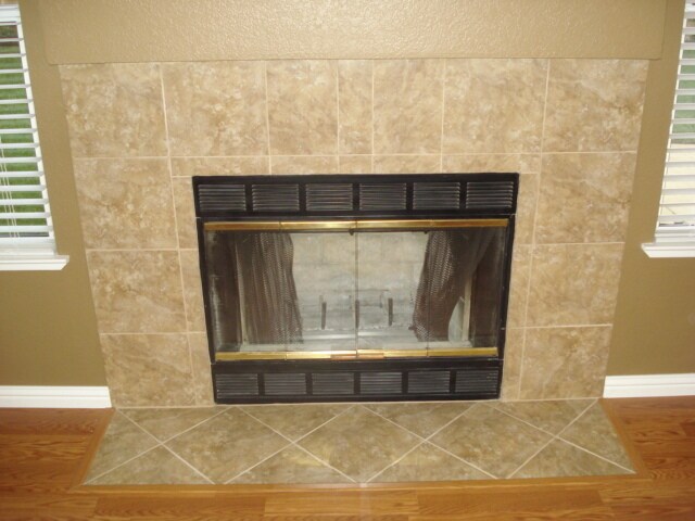 Building Photo - 1421 Everett Way
