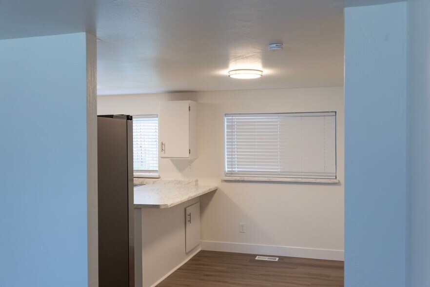 Building Photo - 6291 2200 West