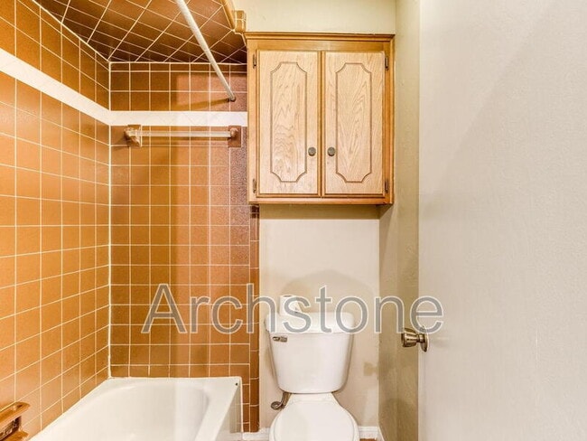 Building Photo - 6605 Lyrewood Ln