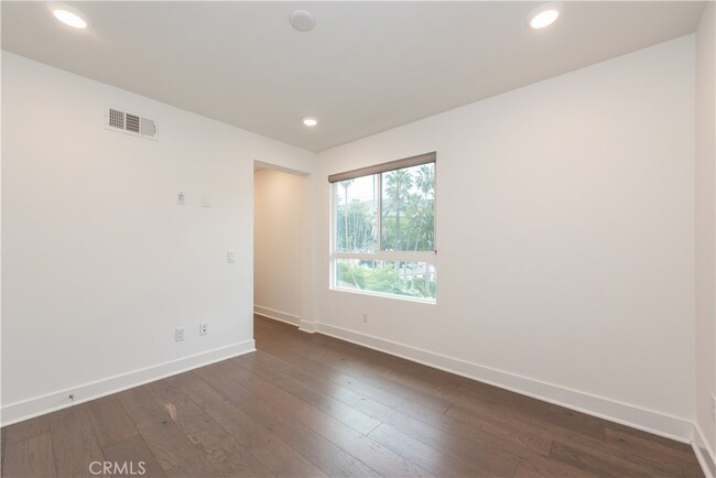 Building Photo - 2768 Wright Ln