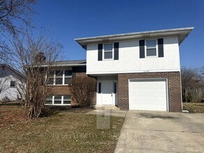 Building Photo - 4 bedroom, 2 bath home now available!