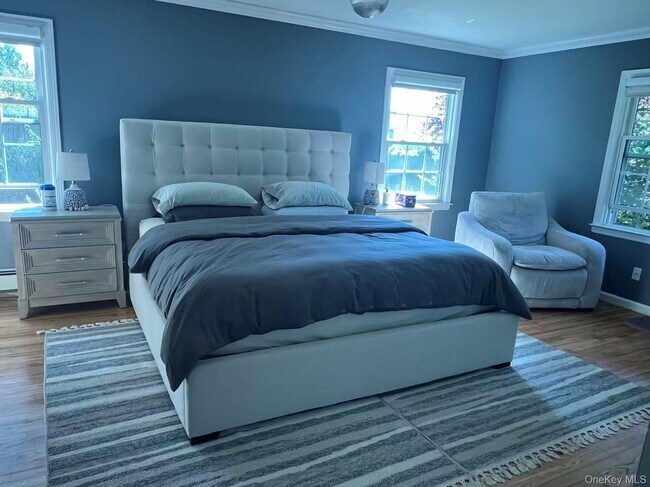 Building Photo - 2 Sunset Ln