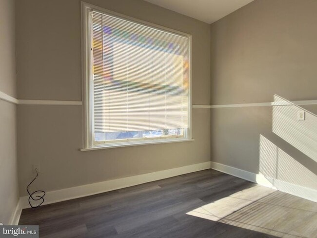 Building Photo - 2011 N 3rd St