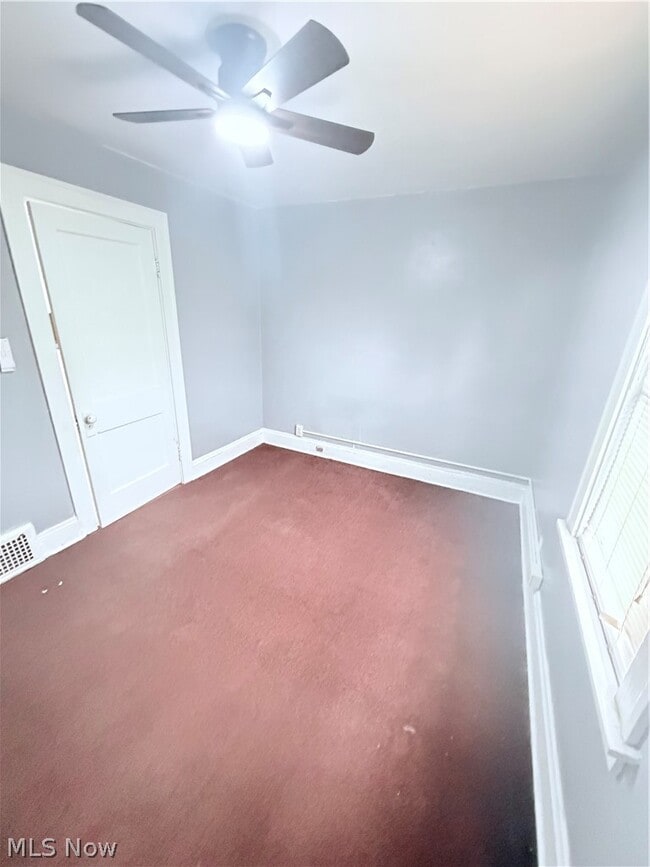 Building Photo - 14011 Glendale Ave