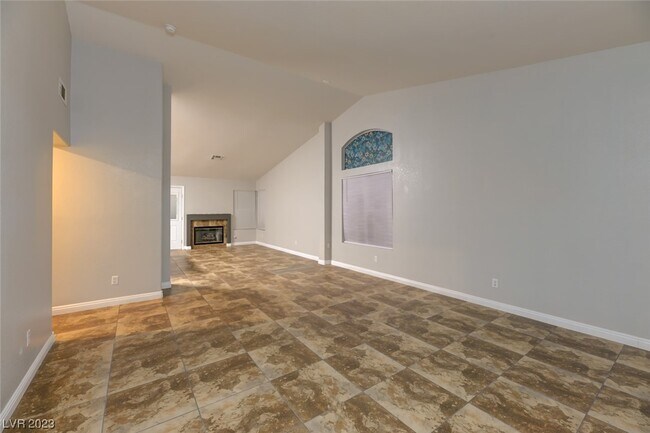 Building Photo - 116 Appian Way