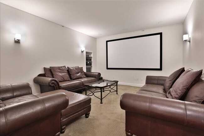 Building Photo - 13011 Mustang River Dr