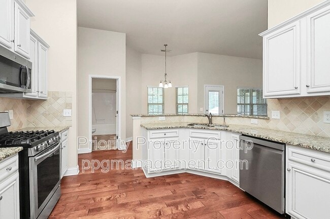 Building Photo - 141 Tall Fern Lp