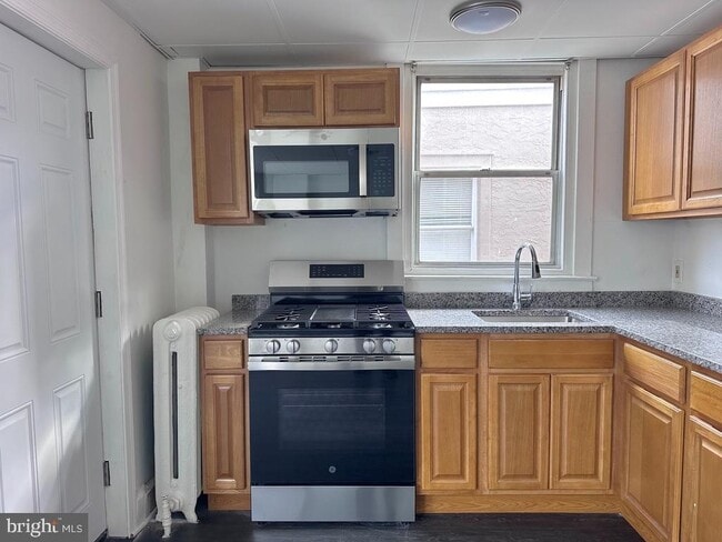 Building Photo - 415 Burmont Rd