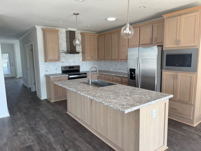 Building Photo - 7511 Westwood Dr