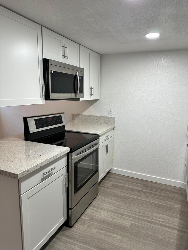 Building Photo - 16801 N 26th St