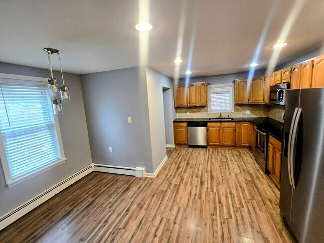 Building Photo - 1542 Washington St