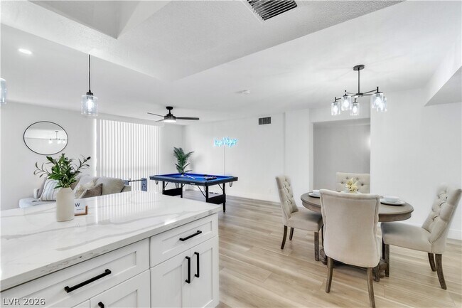 Building Photo - 3930 University Center Dr