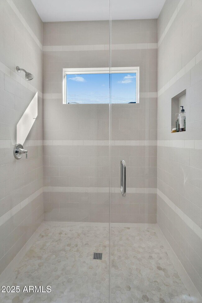 Building Photo - 3507 North 39th Pl