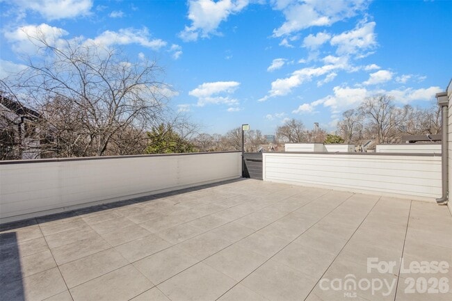 Building Photo - 616 Queens Rd