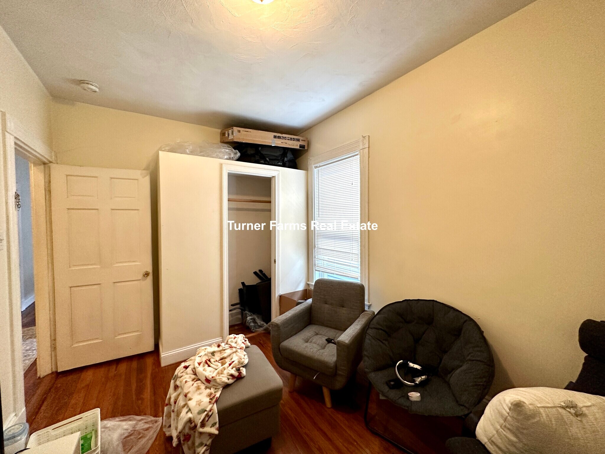 Building Photo - 8 Carmel St